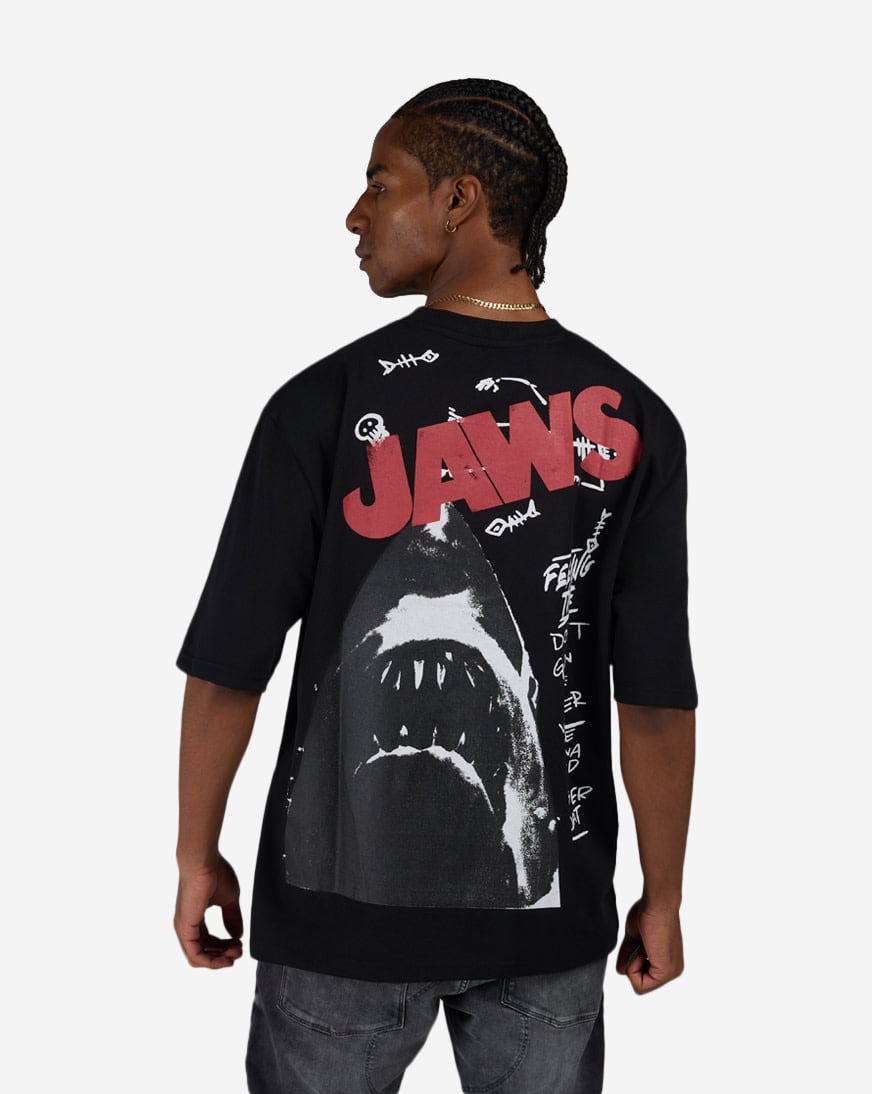 Shop Reason Jaws Deep Fear Tee JWS6TM-203JK black | SNIPES USA
