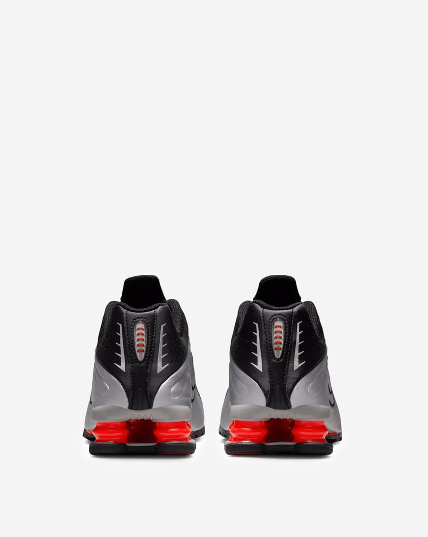 Shop Nike Big Kids' Shox R4 CW2626-005 black | SNIPES USA