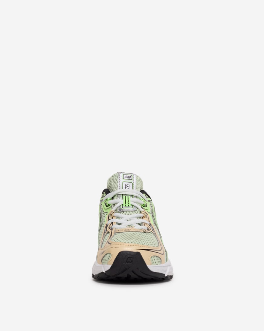 Shop New Balance Grade School 740 GR740YC white | SNIPES USA