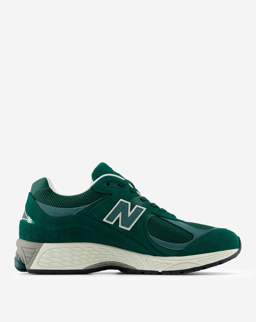 Shop New Balance 2002R M2002RFK green | SNIPES USA