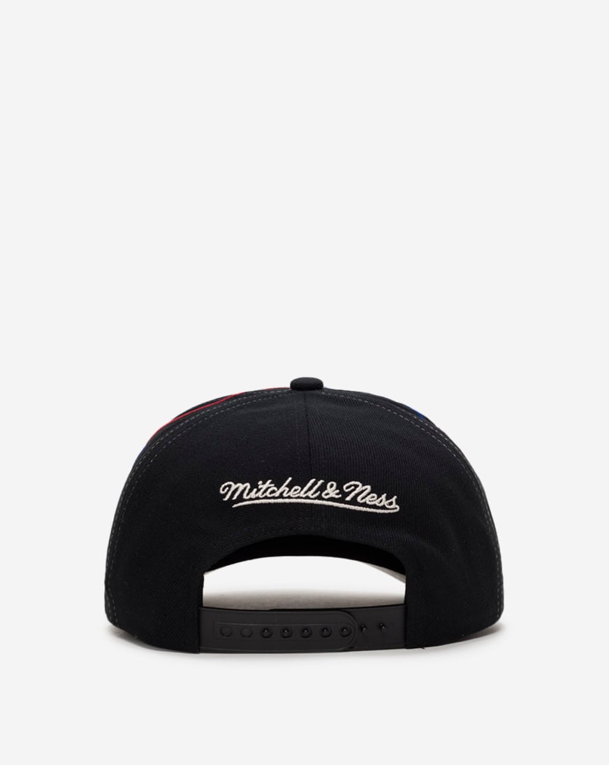 Shop Mitchell & Ness Chicago Bulls Pro Pinch Snapback Cap In