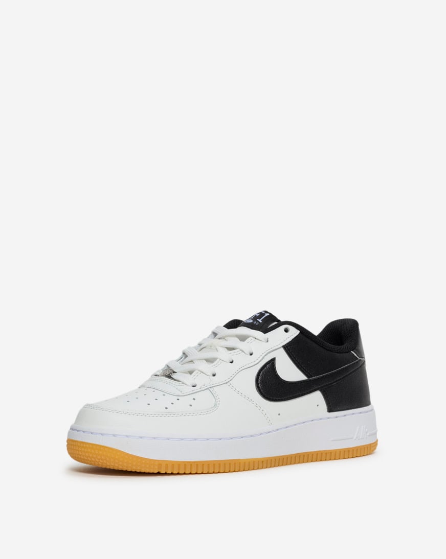 Shop Nike Big Kids' Air Force 1 '07 LV8 IQ2741-100 white | SNIPES USA