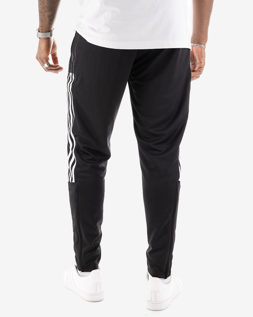Adidas so sales tiro 17