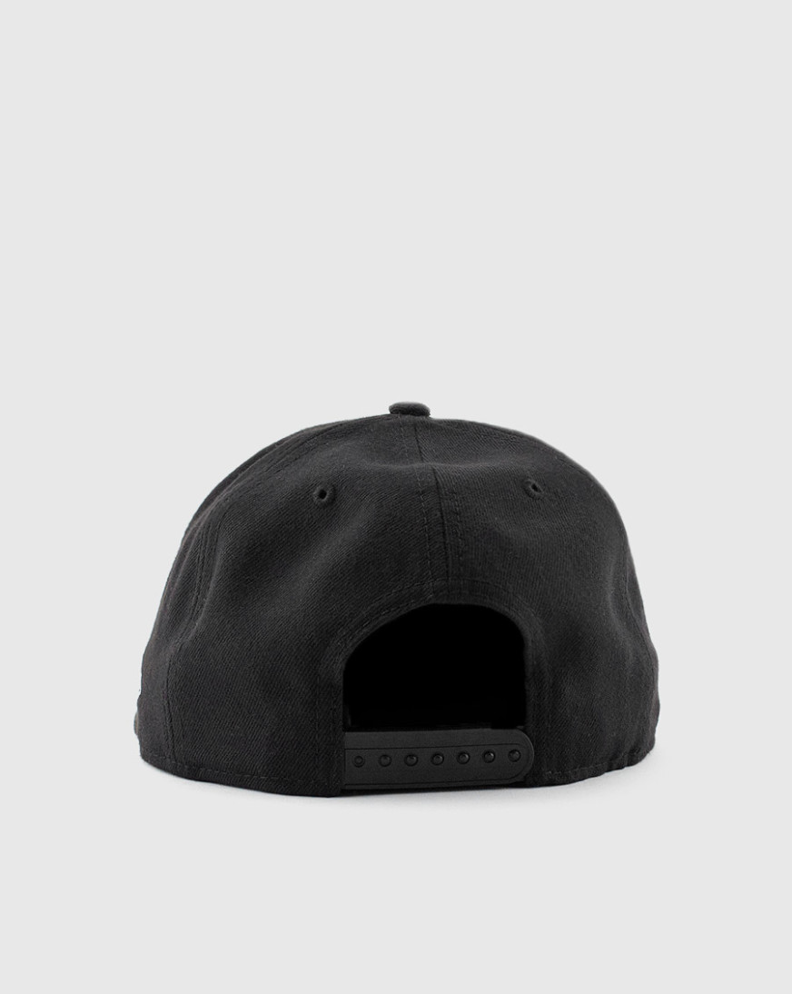 Shop New Era New York Knicks Core 9Fifty Snapback 70353706