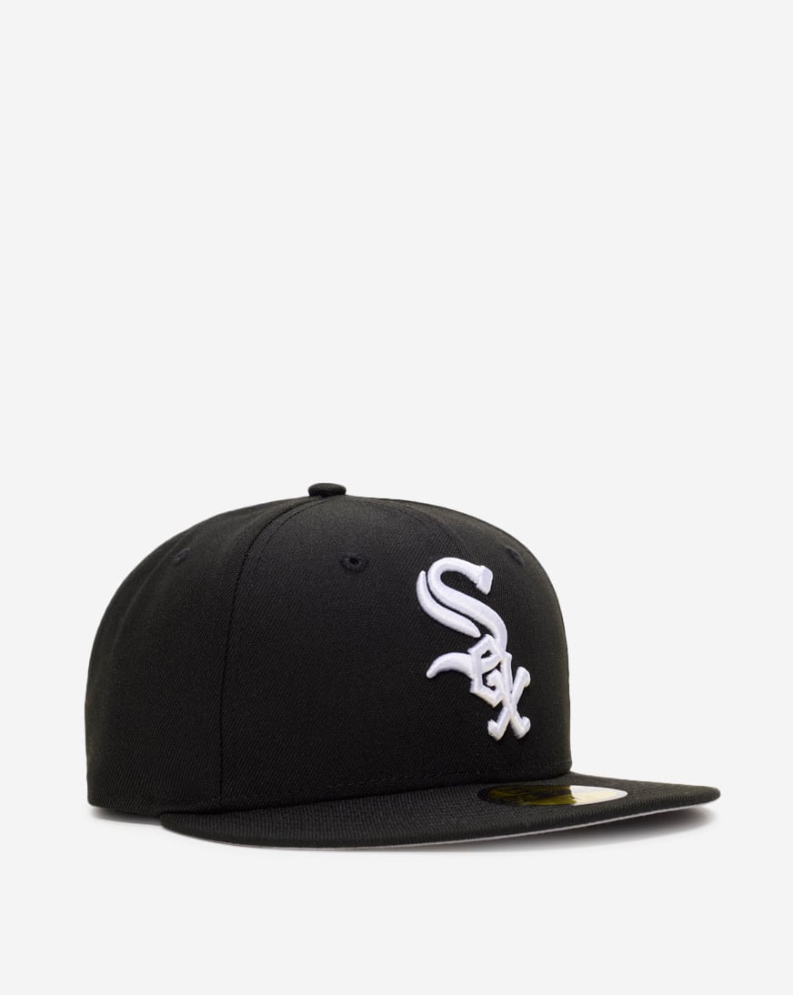Shop New Era 59Fifty Chicago White Sox Core Fitted Hat 70890425
