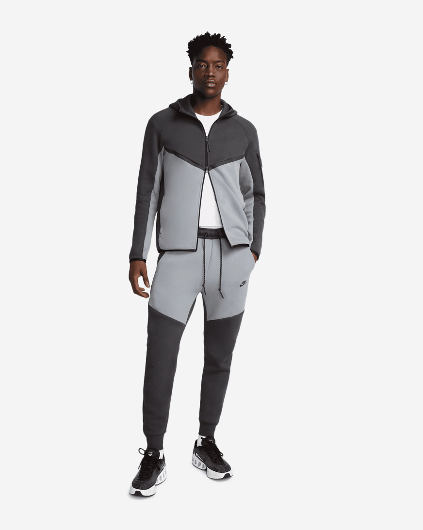 Shop Nike Tech Fleece Joggers HV0959-061 blue | SNIPES USA