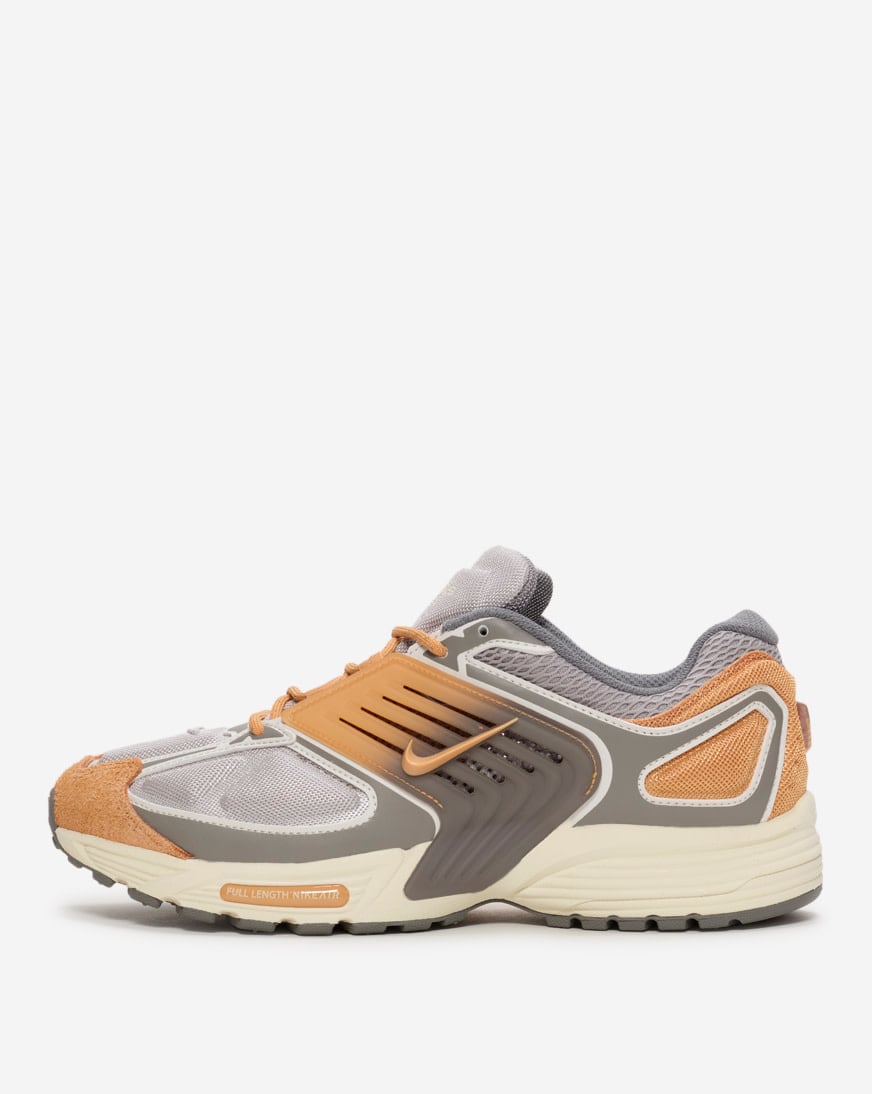 nike_ib7717-009_01.jpg
