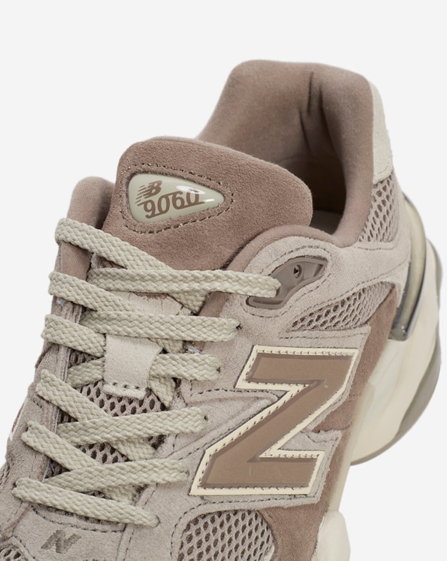 靴 newbalance U 9060 DUA 24cm Amazon.com | New Balance 9060 Unisex Sneakers, White Grey, 9