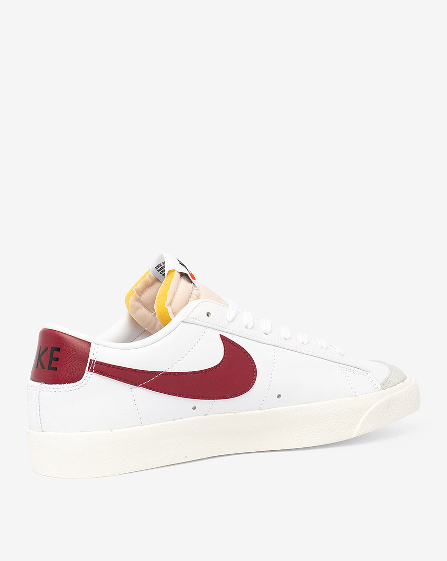 snipes nike blazer 77