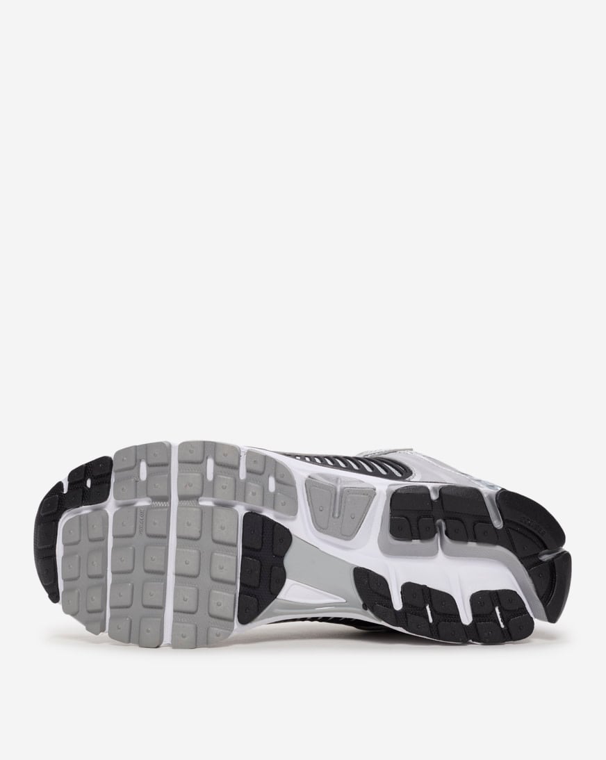 シューズ・サンダルその他 Nike Zoom Vomero 5 Men's Shoes FJ4151-004 Shop Nike Zoom Vomero 5 FJ4151-004 grey | SNIPES USA