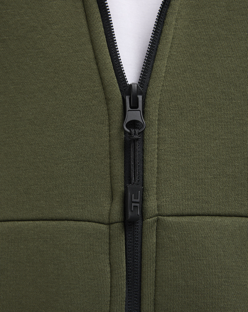 Shop Jordan Craig Basic Full Zip Hoodie 8870H-OLV green | SNIPES USA
