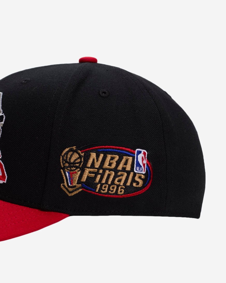Shop Mitchell Ness Chicago Bulls Pro Crown Championship Snapback