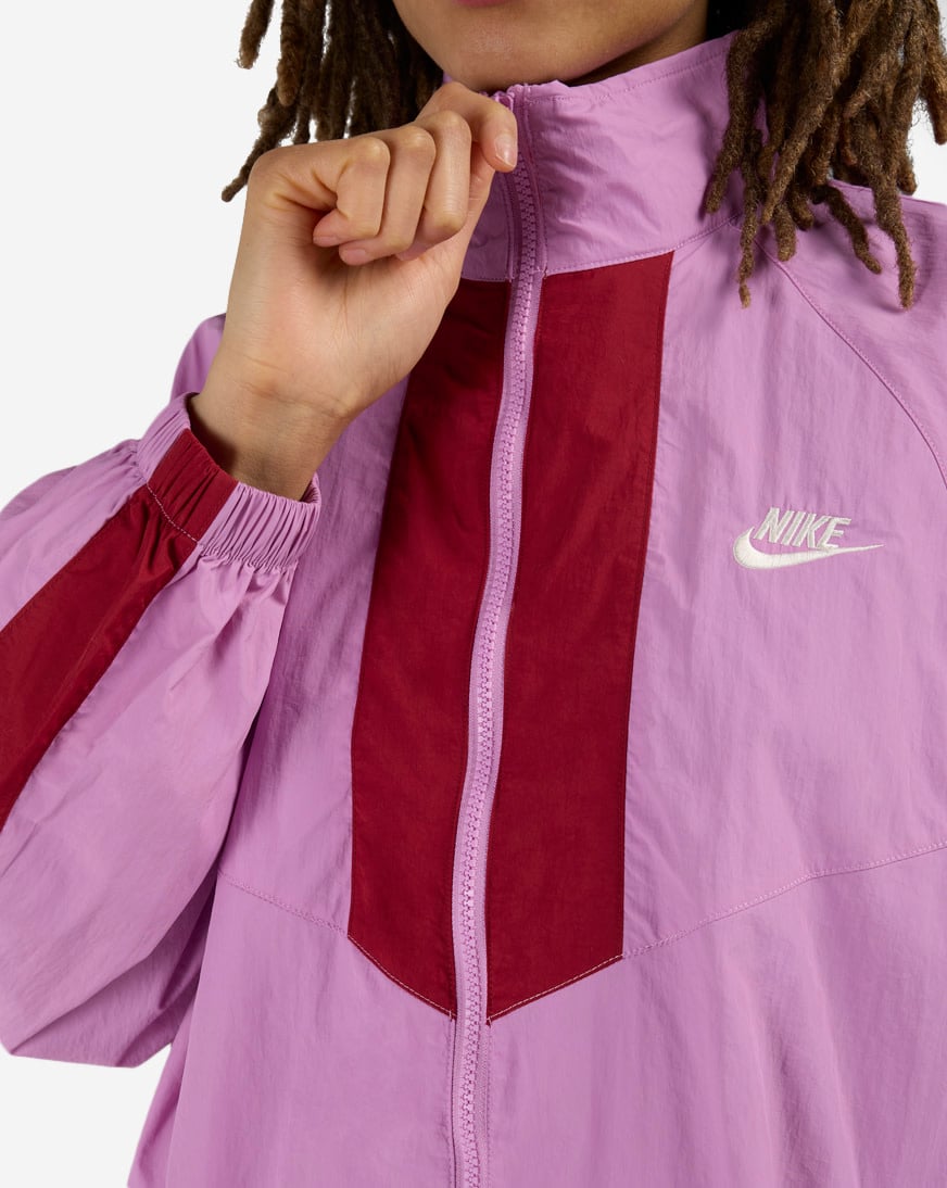 Shop Nike NSW Windrunner Oversized Jacket IM8025-503 pink | SNIPES USA