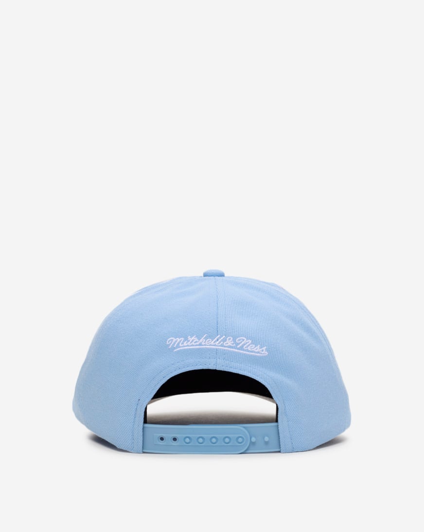 Shop Mitchell Ness Chicago White Sox Pro Pinch Swirl Snapback Hat