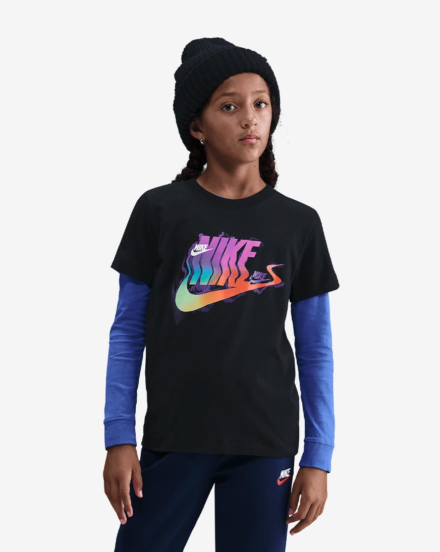 Shop Nike Big Kids' NSW T-Shirt IF2313-010 black | SNIPES USA