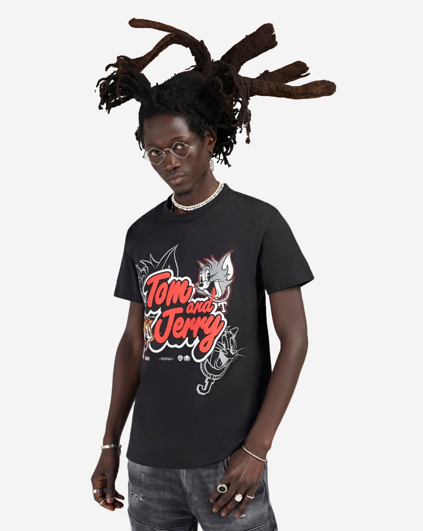 Shop Graphic Tees Tom And Jerry Tee TJS6TM-318 black | SNIPES USA