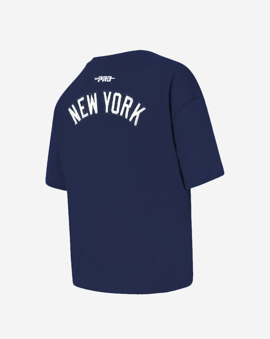 Shop PRO STANDARD Big Girls' New York Yankees Classic Boxy