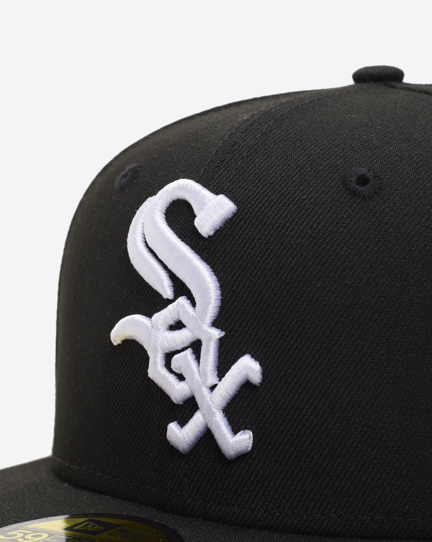 Shop New Era 59Fifty Chicago White Sox Core Fitted Hat