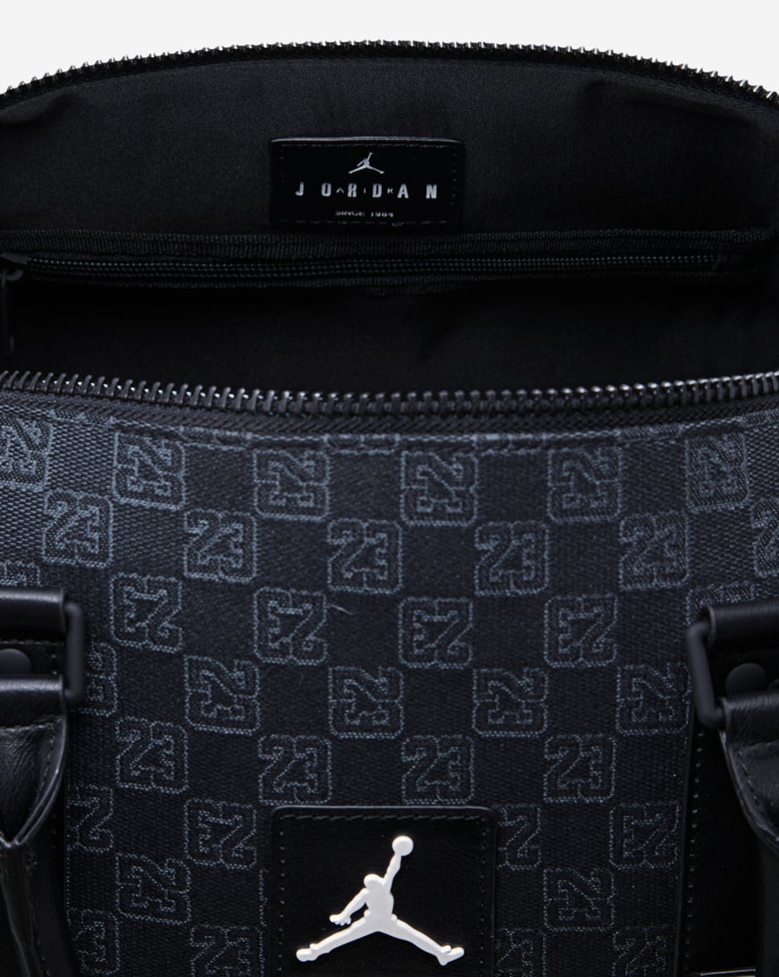 Shop Jordan Monogram Duffle Bag MM9157-023 black | SNIPES USA