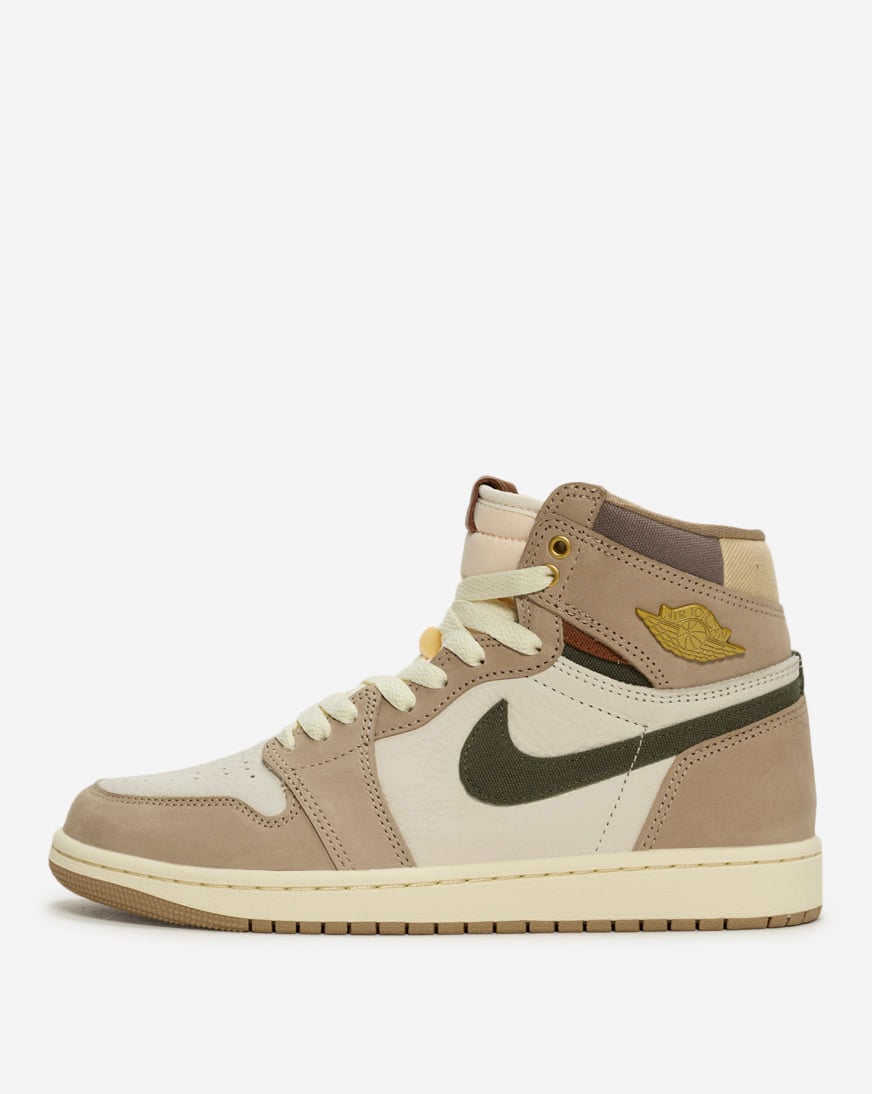 Nike AIR JORDAN Ⅰ 紙製スニーカー ダンボール　ディスプレイ Shop Jordan Air Jordan 1 High OG 