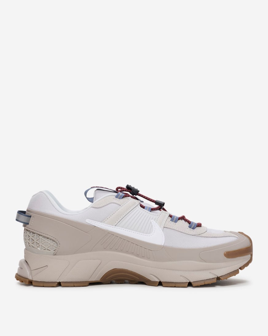 Shop Nike Vomero Roam HV4294-009 grey | SNIPES USA