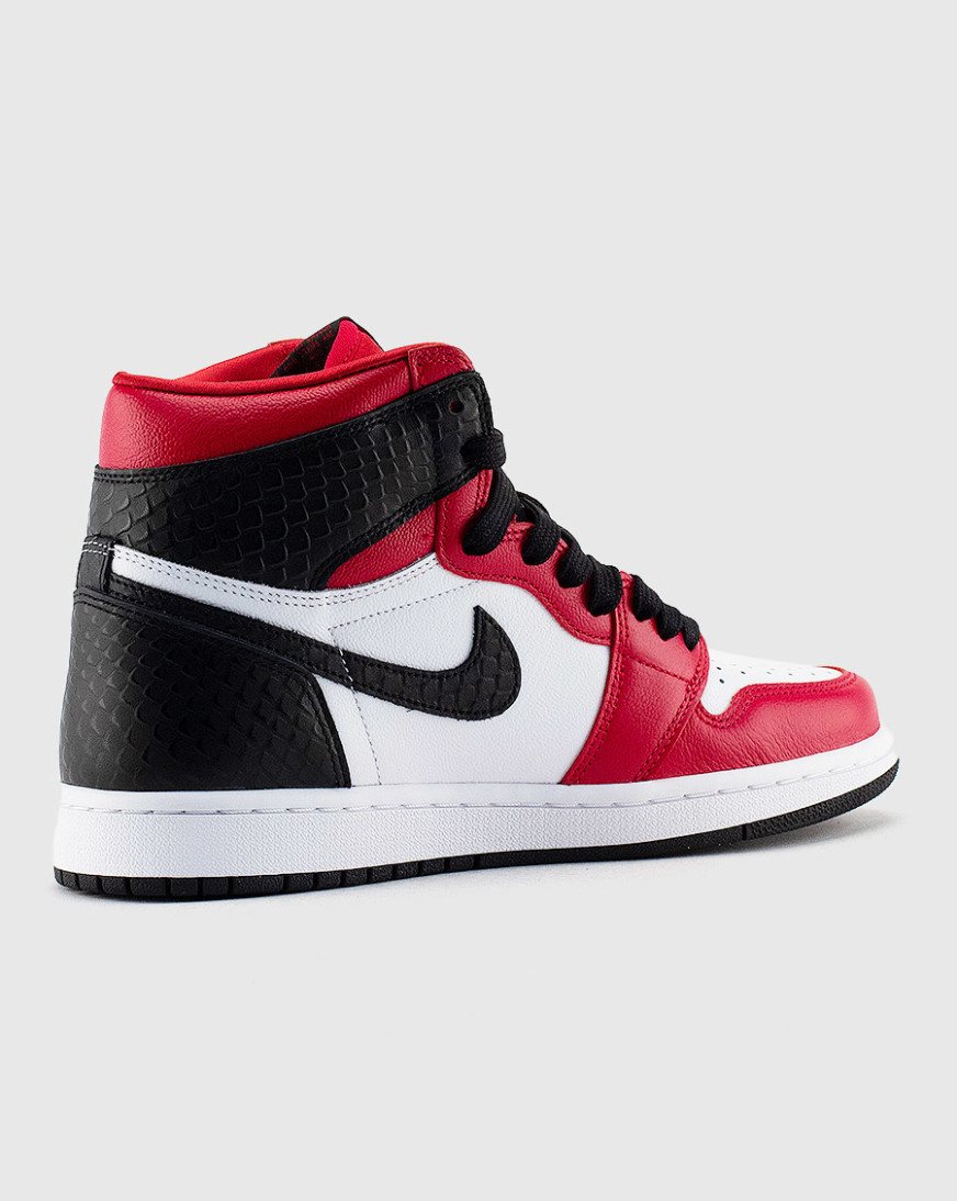 nike jordan 1 satin red