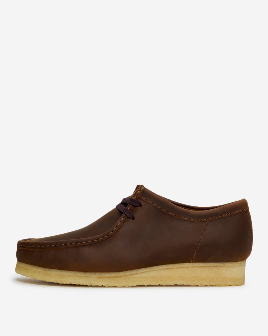 Shop Clarks Wallabee 26156605 brown | SNIPES USA