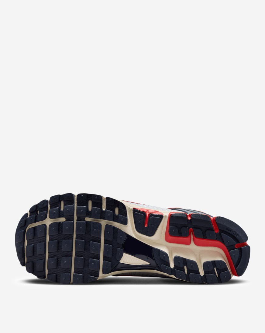 Shop Nike Zoom Vomero 5 HJ3859-025 white | SNIPES USA