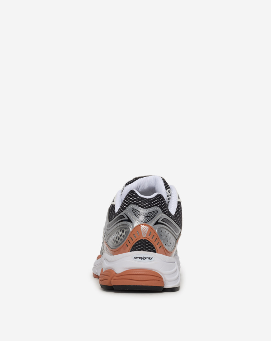 Shop Saucony ProGrid Omni 9 S70739-11 silver | SNIPES USA display picture 3