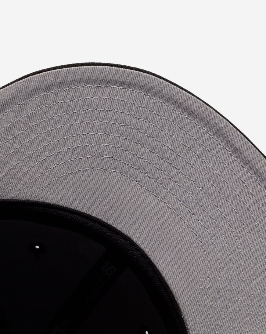 Shop New Era 59Fifty Chicago White Sox Core Fitted Hat 70890425