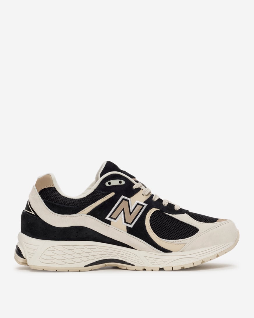 Shop New Balance 2002 M2002RTZ black | SNIPES USA