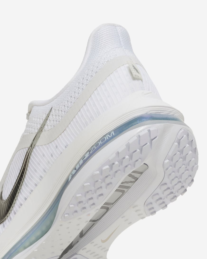 Shop Nike Pegasus Premium HQ2592-102 white | SNIPES USA