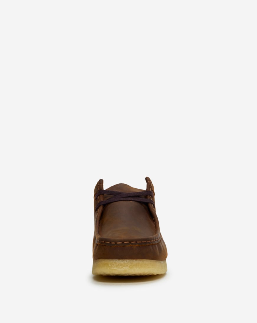 Shop Clarks Wallabee 26156605 brown | SNIPES USA