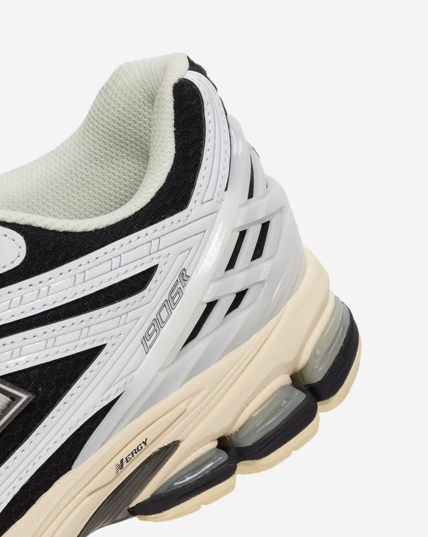 Shop New Balance 1906 U1906RCI black | SNIPES USA