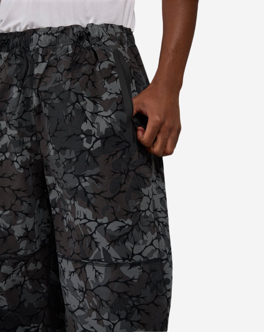 Shop Nike Tech Dri-FIT Woven Pants IF0911-010 black | SNIPES USA