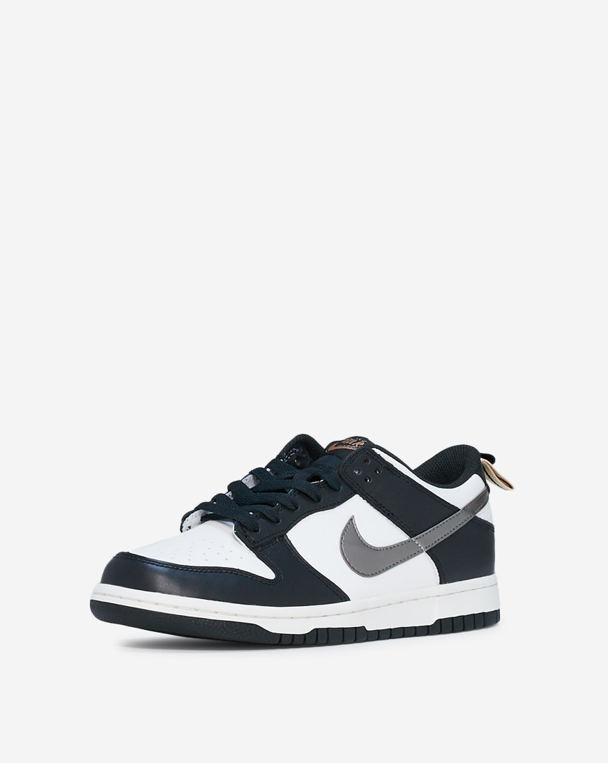 dunk low light bone snipes