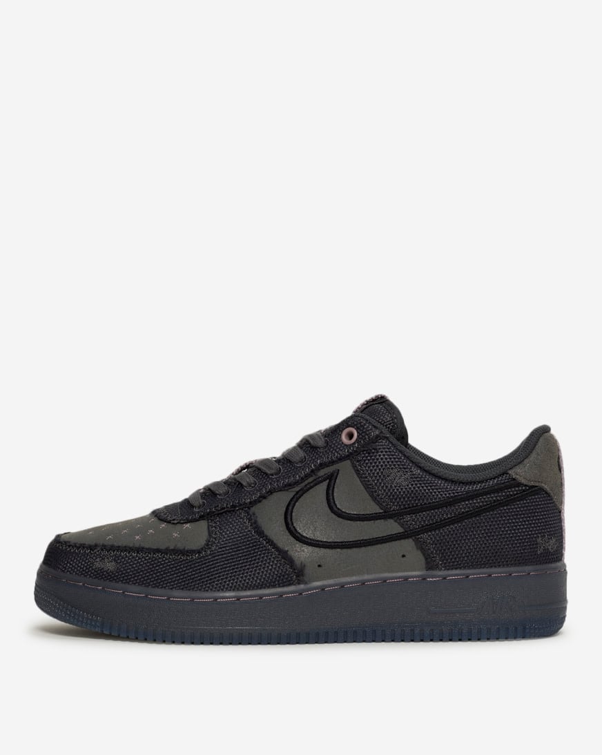 nike_iq0614-060_01.jpg