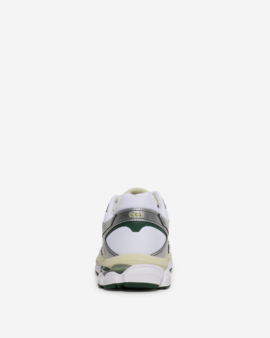 Shop Asics GEL-CUMULUS 16 1203A733-105 white | SNIPES USA