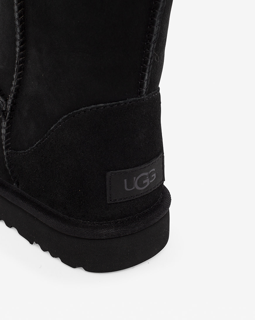 UGG｜BOOTS (CLASSIC SHORT II - BLACK (1016223)) UGG Classic Short II Boots – DTLR