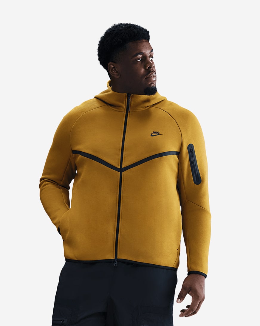 Shop Nike Tech Fleece Full-Zip Hoodie HV0949-352 brown | SNIPES USA