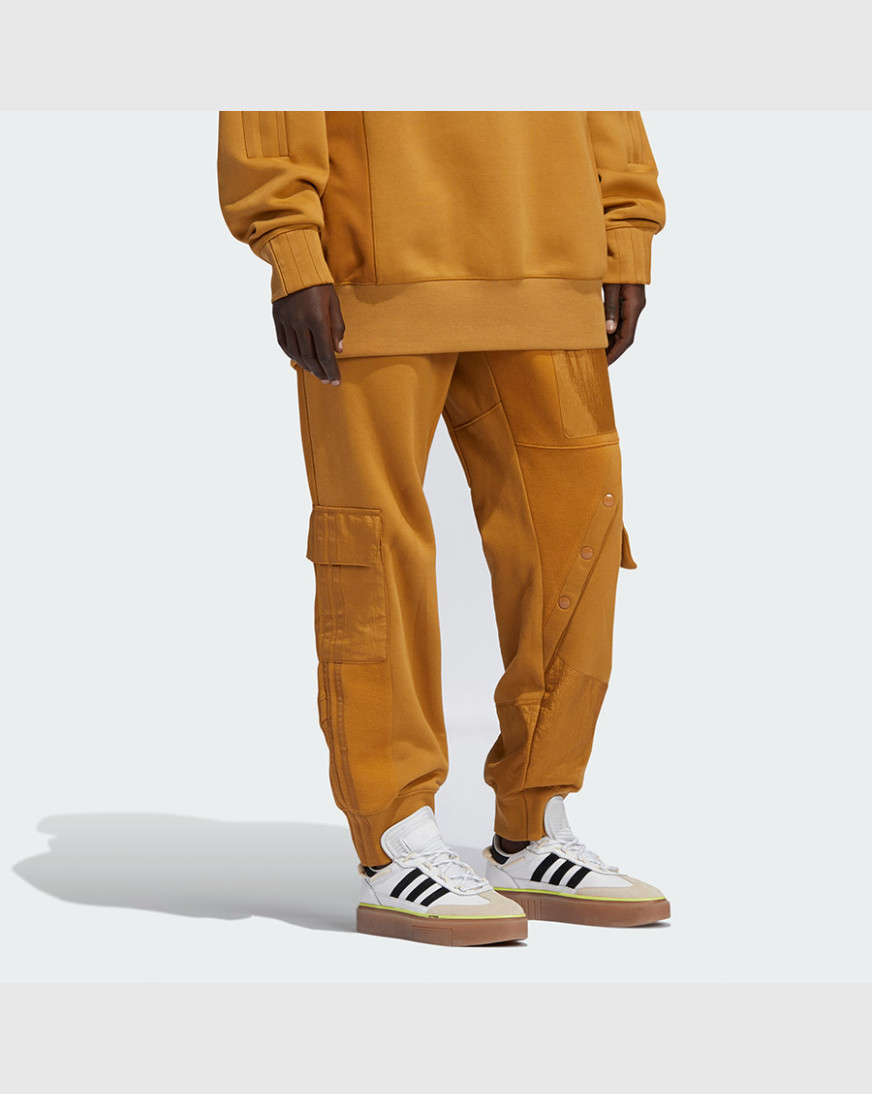 Shop adidas IVY PARK Cargo Sweatpants H38827 brown | SNIPES USA