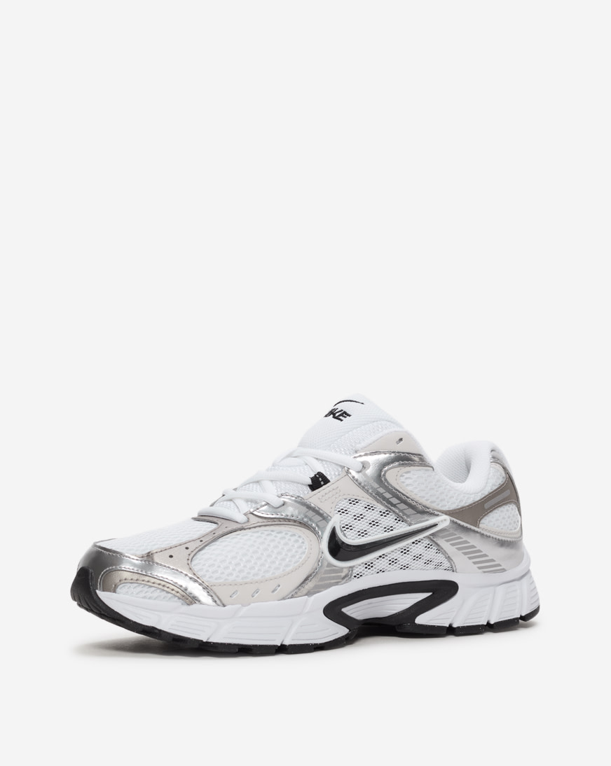 Shop Nike V5 RNR HJ5228-104 white | SNIPES USA