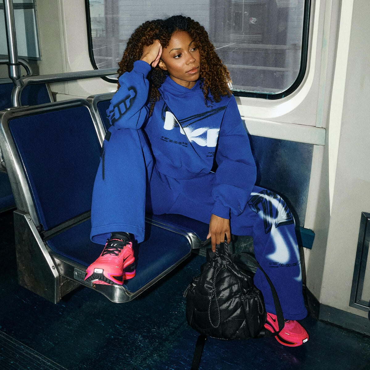 NIKE