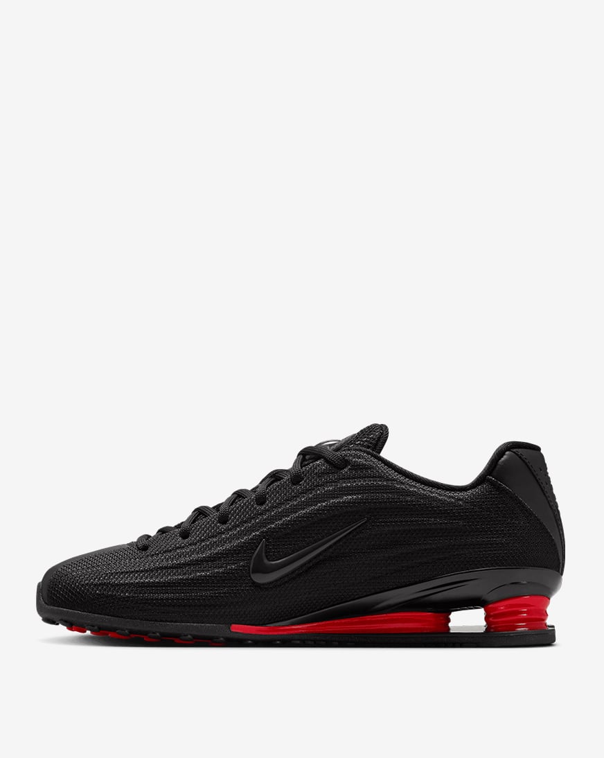 <div style="position: relative; text-align: left;"> <!-- Text Left --> <h3 style="margin: 0 0 -5px 0; font-size: 13px; text-align: left;">NIKE</h3> <h4 style="margin: 0 0 -5px 0; font-size: 15px; text-align: left;">SHOX Z</h4> <h3 style="margin: 0; font-size: 10px; text-align: left;">STYLE: HQ7540-002</h3> <!-- Price --> <span style="position: absolute; top: 0; right: 0; font-size: 15px;">$130</span> </div>