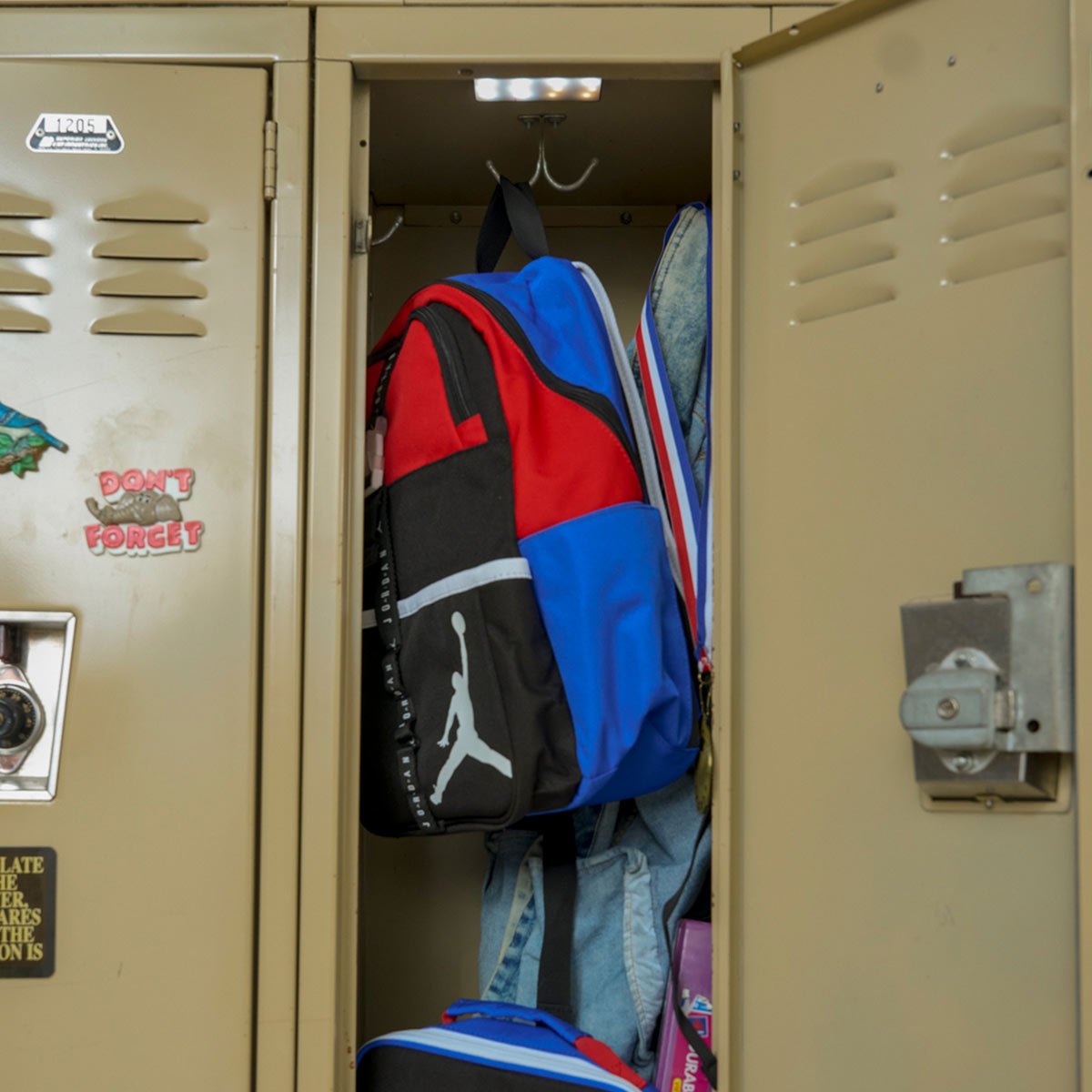 BACKPACKS WITH STREET SMARTS