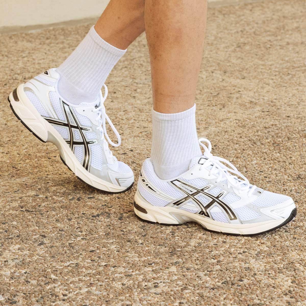 ASICS