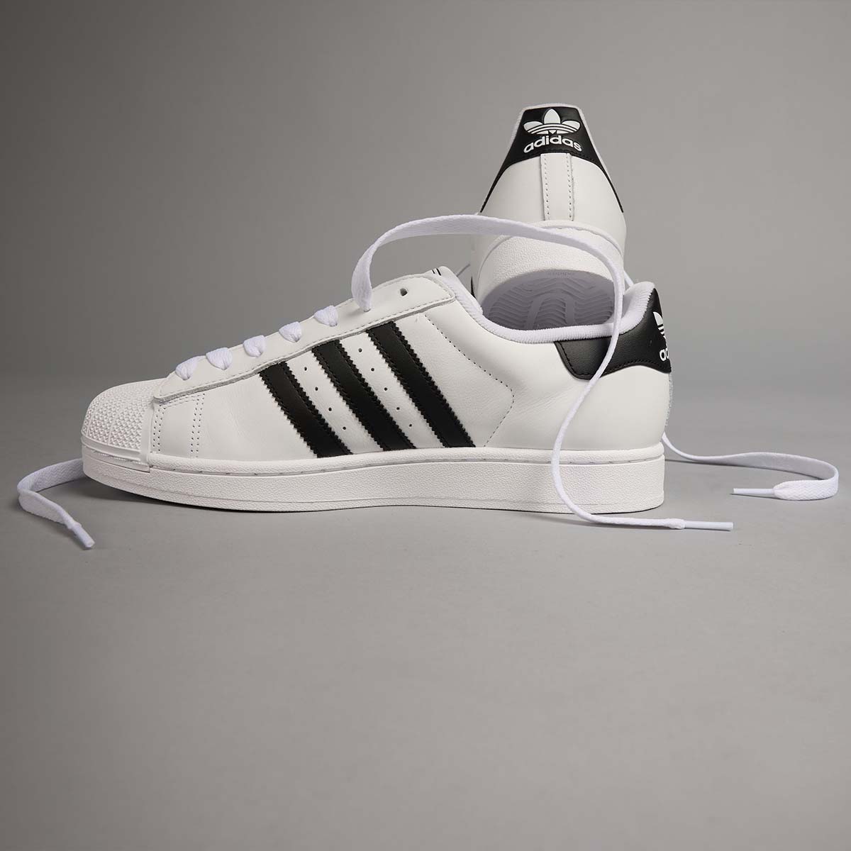 ADIDAS CLASSICS