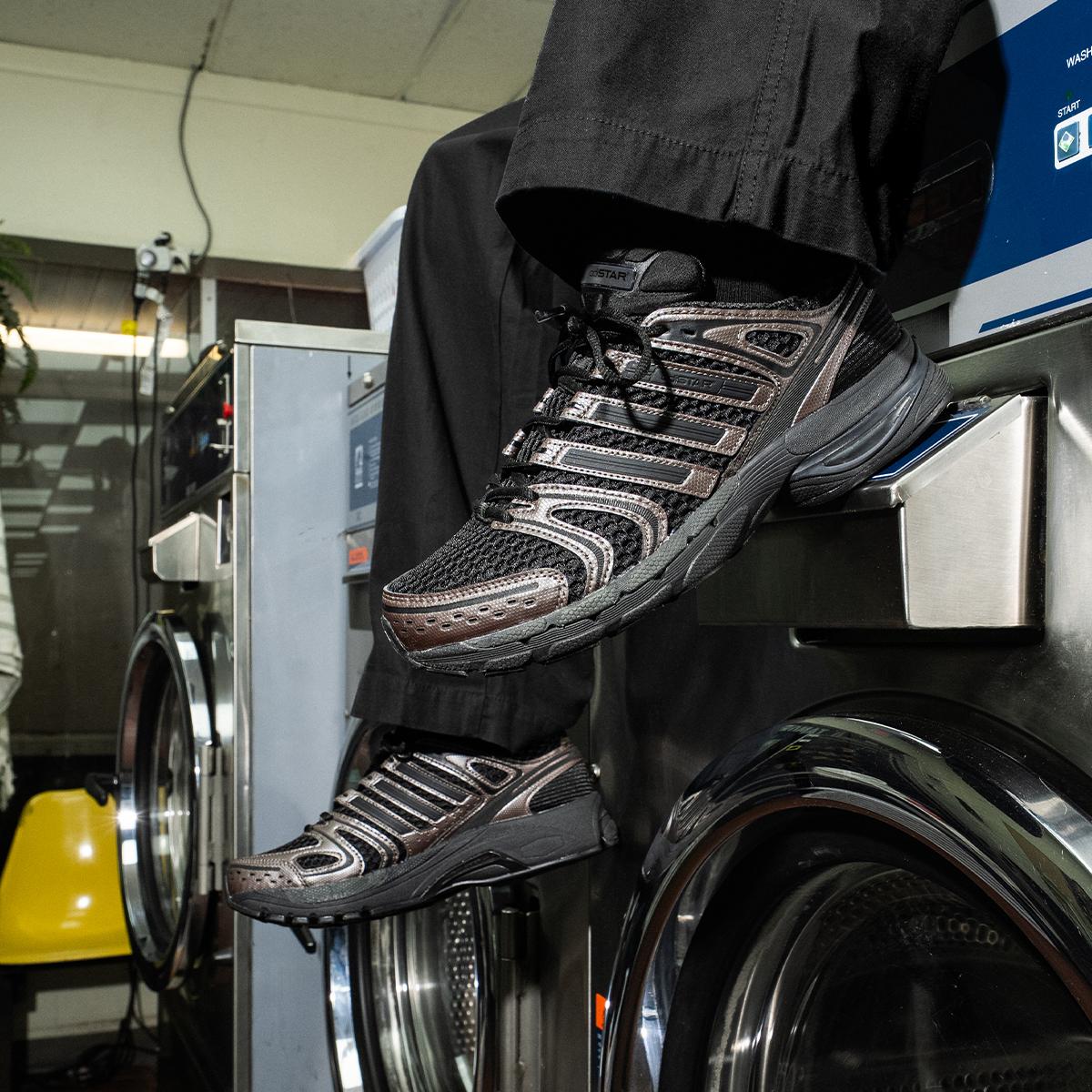 "ROLLING IN CHROME" ADISTAR 5 - SNIPES EXCLUSIVE