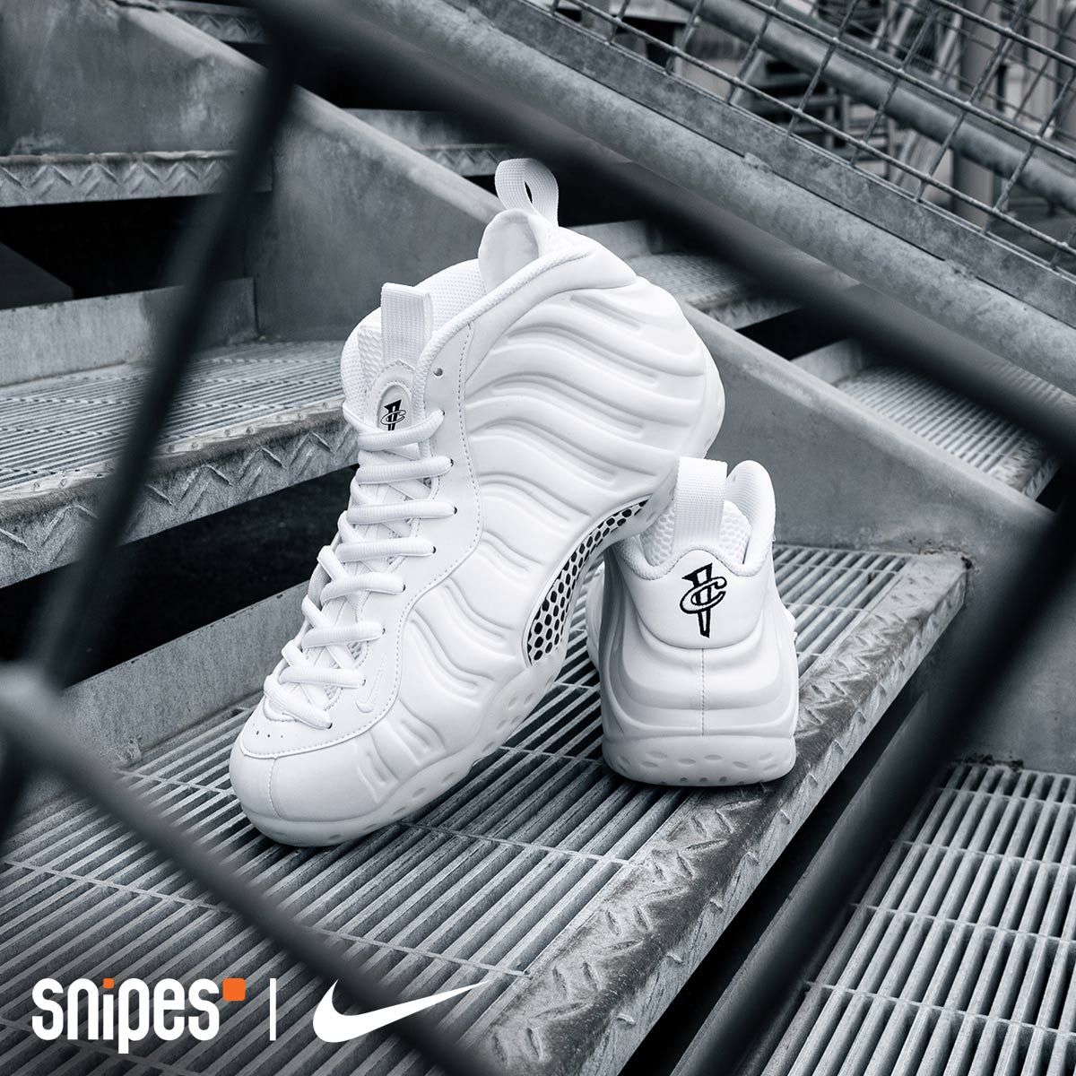 TRIPLE WHITE