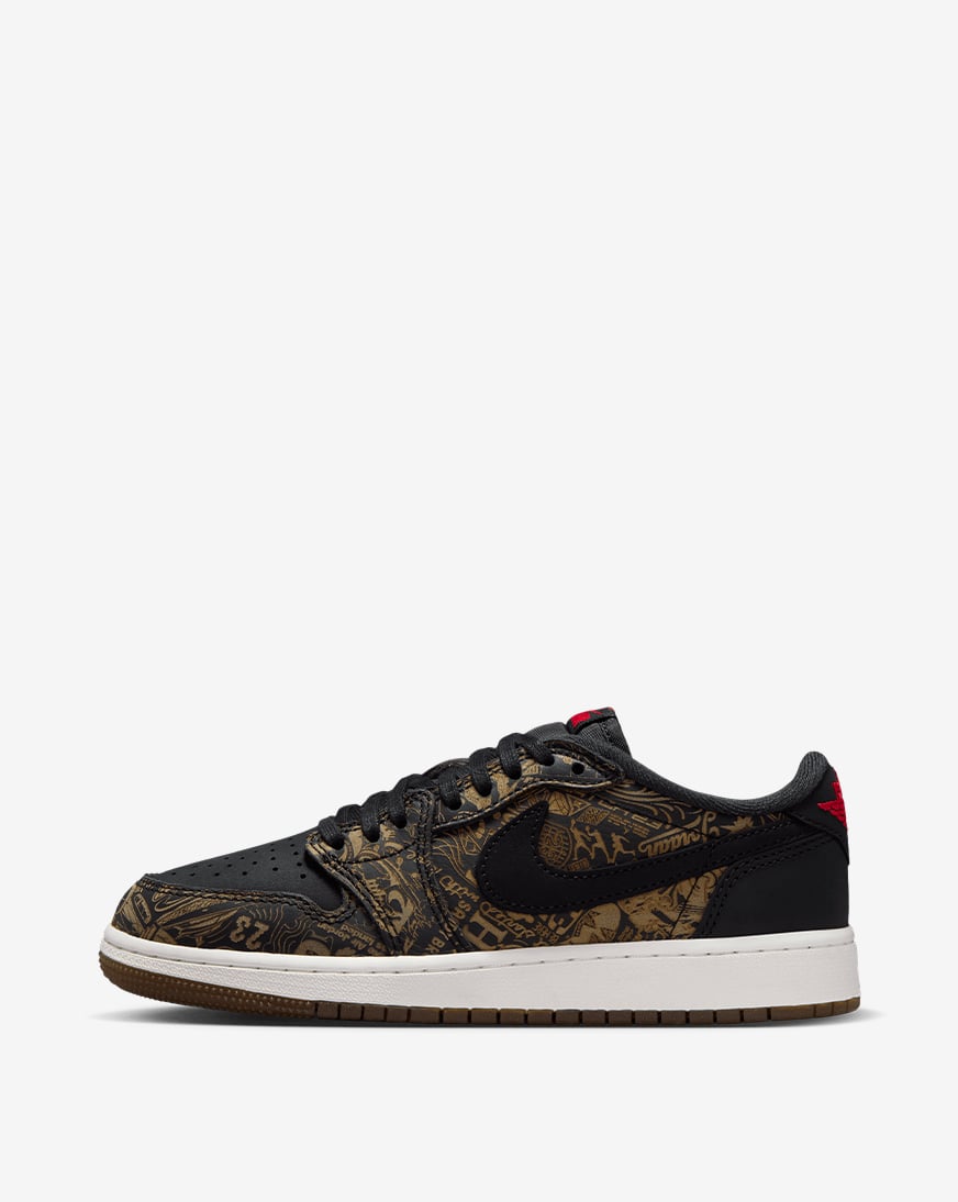 BIG KID AIR JORDAN 1 RETRO